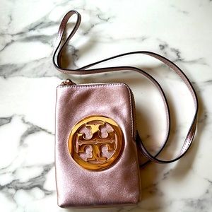 New never used Tory Burch Crossbody Phone Purse Rose Gold